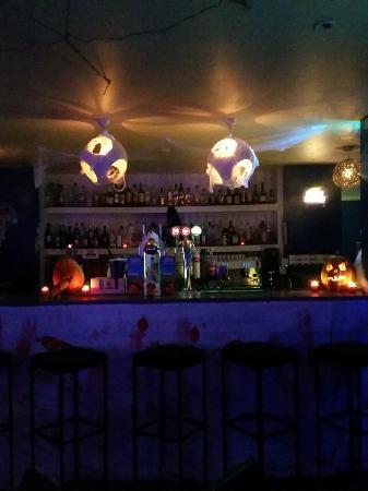 Folhas Soltas Cool Bar